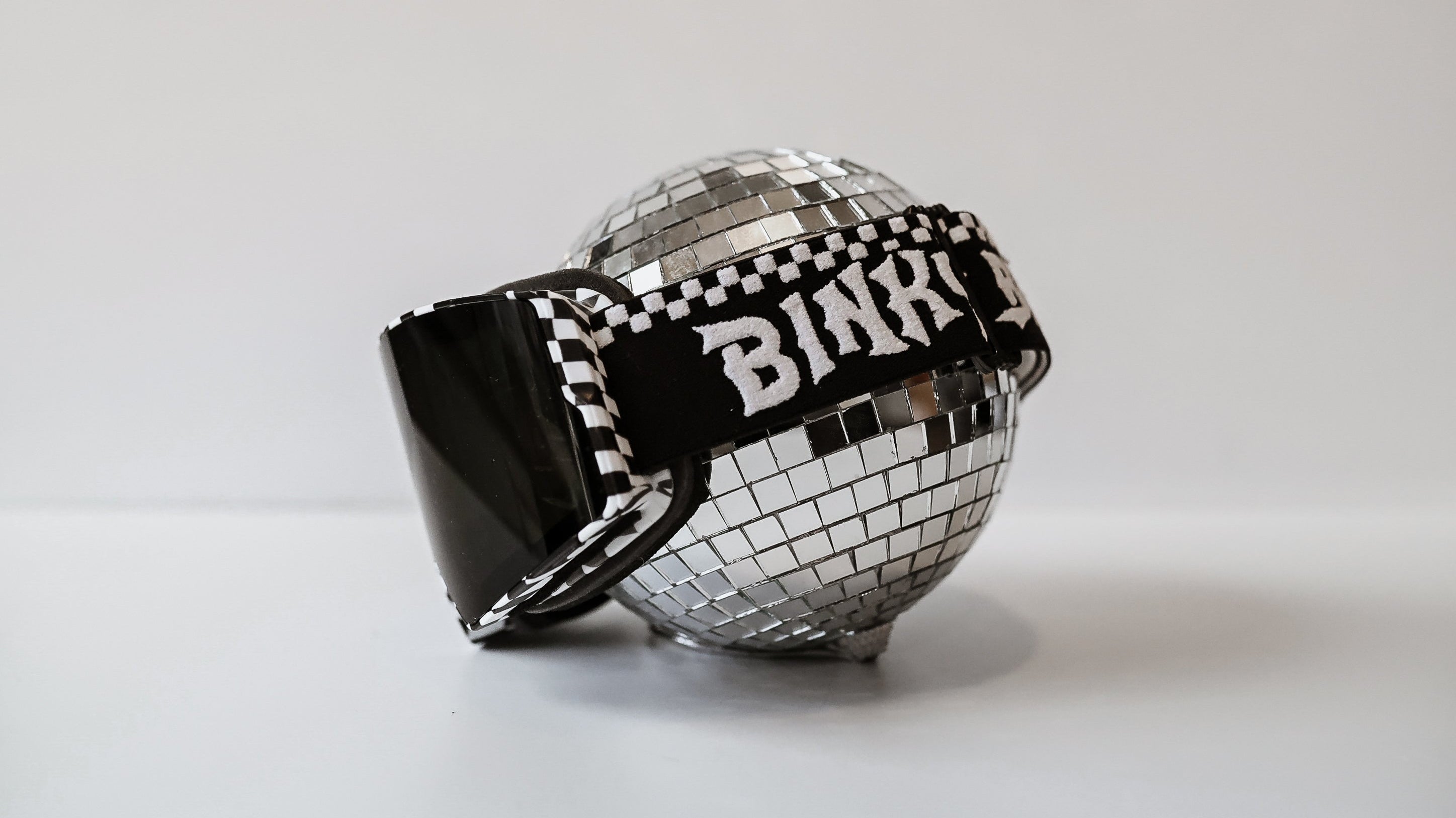 OUTLAW GOGGLES: CLEAR VISION, NO COMPROMISES