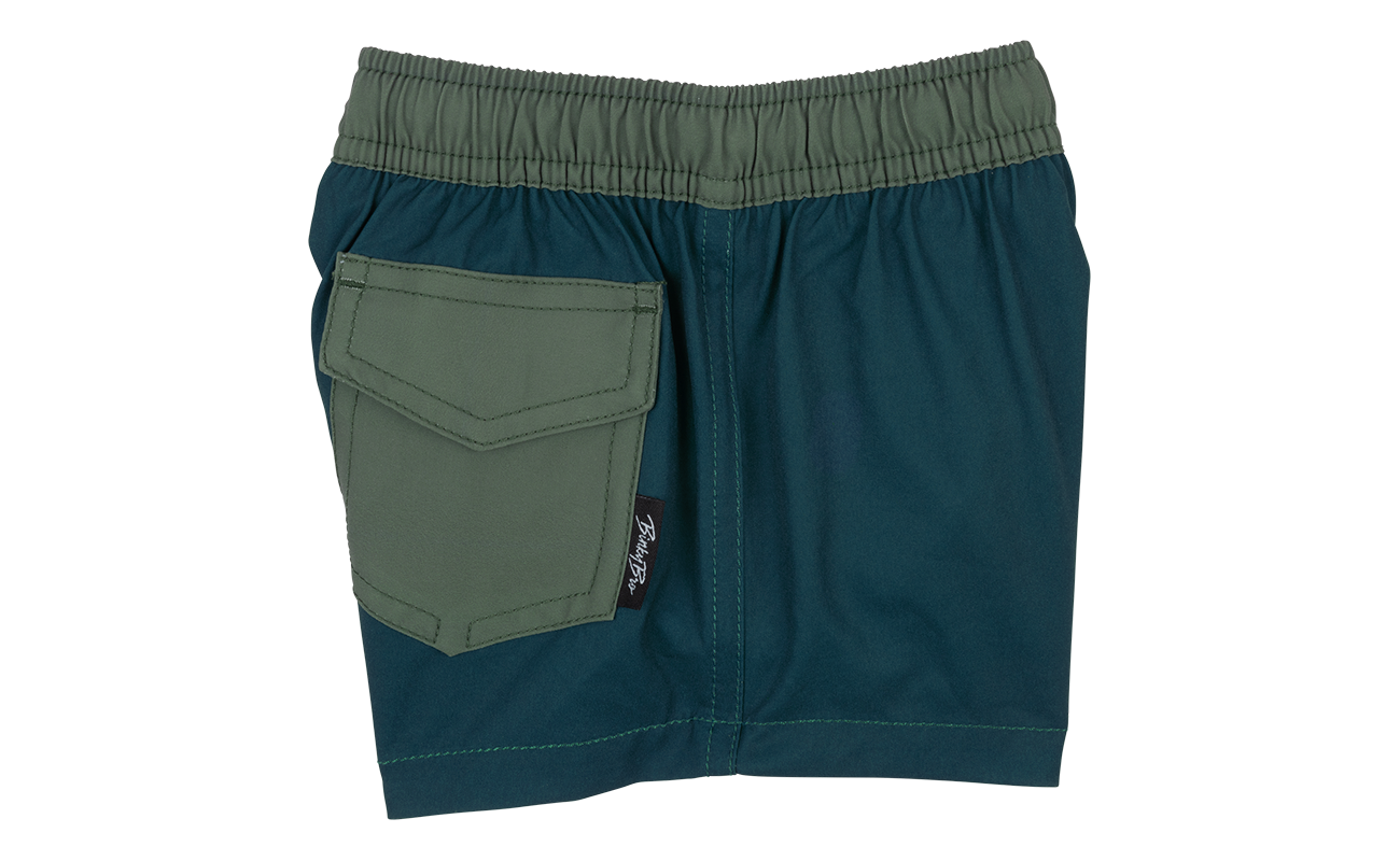Stylish Brooklyn Banks shorts featuring a comfortable elastic waistband and a side pocket, perfect for active kids.
