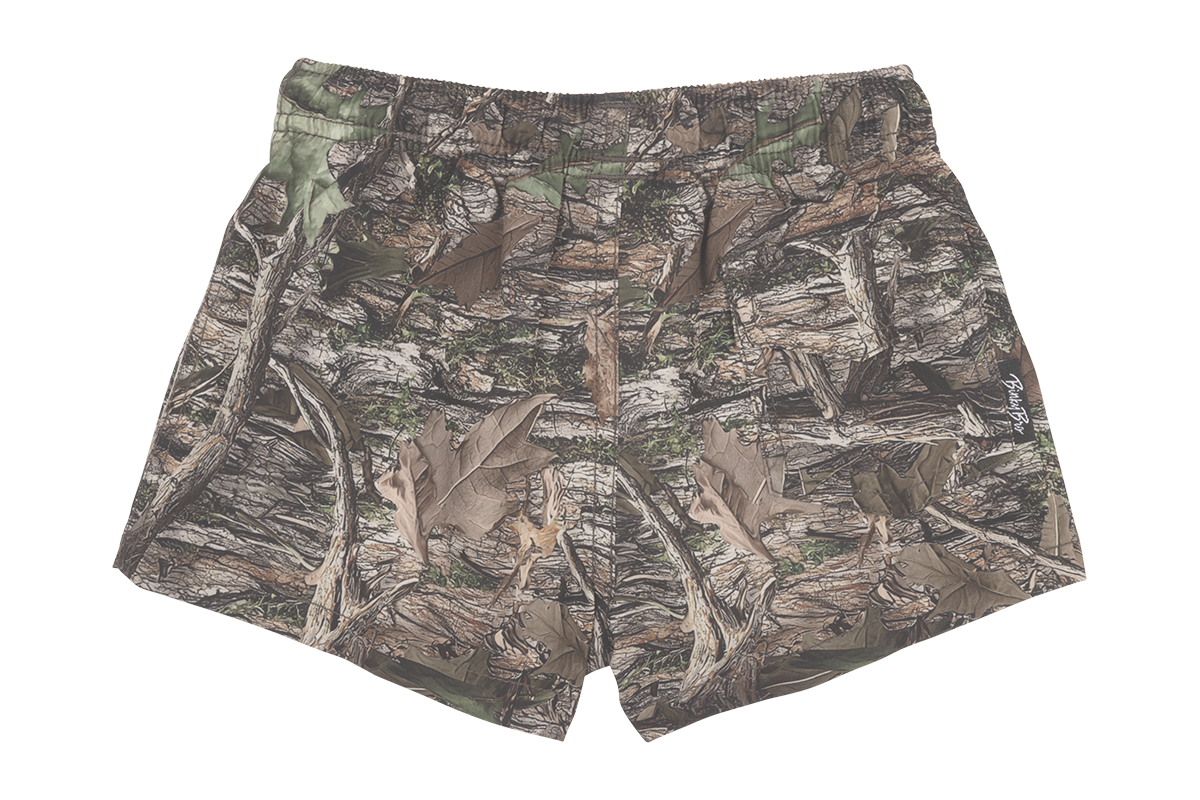 Camo-patterned shorts designed for active kids, perfect for outdoor adventures and a stylish surf-snow-skate lifestyle.