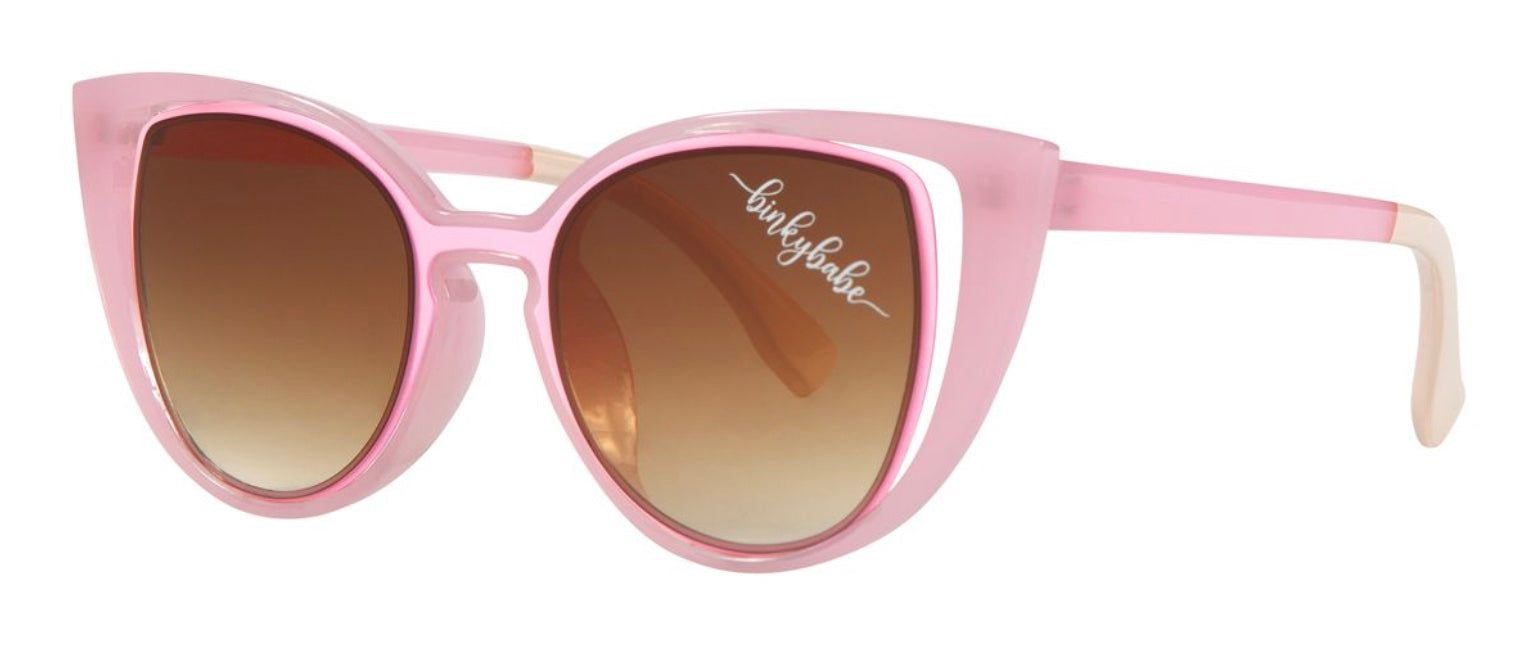 Stylish pink cat-eye sunglasses with gradient lenses, perfect for adding flair to any outfit. Ideal for kids and youth.