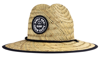 Stylish straw sun hat with a wide brim and a circular logo, perfect for surf, snow, and skate adventures.