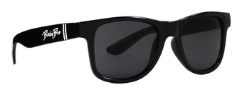 Stylish black Tamarindo sunglasses featuring a classic design and dark lenses, perfect for sun protection and a trendy look.